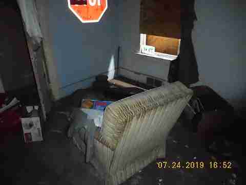 6045 Larkins (51)_m.jpg